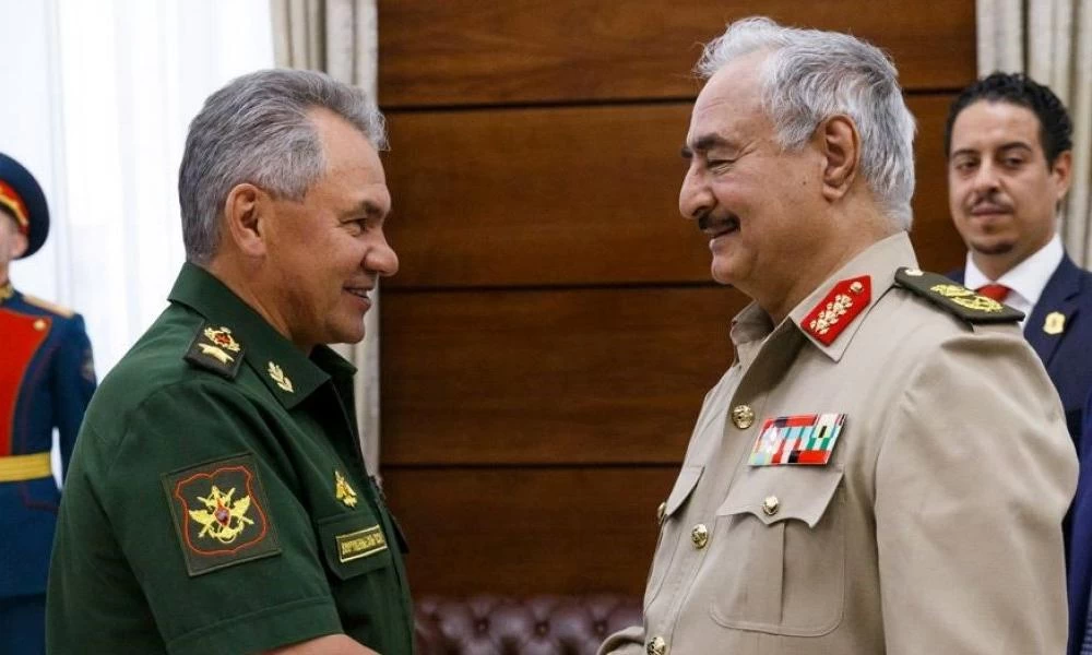 Σοκ στην Άγκυρα: Συνάντηση Χαφτάρ - Σοϊγκού για τη Λιβύη